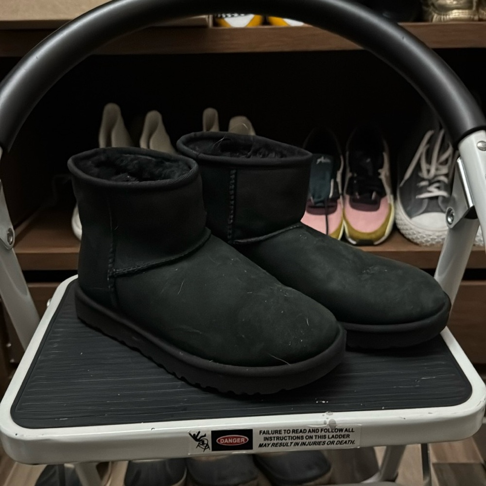 Black Classic Mini Uggs - Size 7 - Like New
